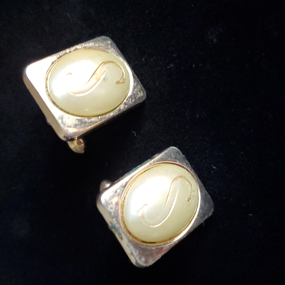 Vintage SWANK S Monogram Gold Tone Cuff Links